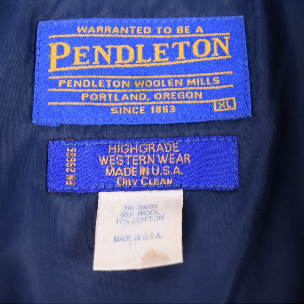 Pendleton Geometric Pattern Jacket with Blue Accents - Picture 4 of 6